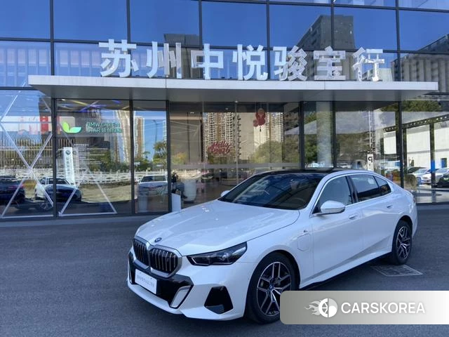 BMW i5 2025 Белый из Китая, фото 4