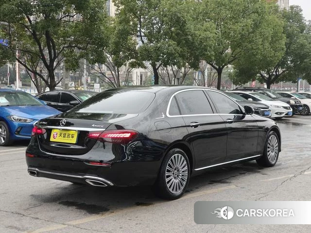 Mercedes-Benz E-class 2023 Черный из Китая, фото 4