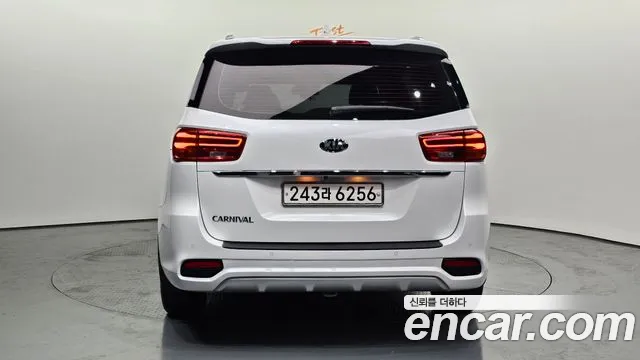 Kia The New Carnival id 2485219 из Кореи 14