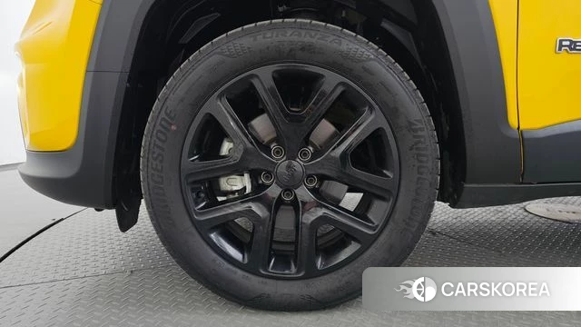 Jeep Renegade id 4871159 из Кореи 28