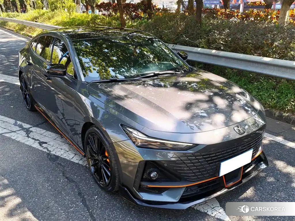 Chang'an Changan UNI-V 2022 Silver/gray из Китая, фото 5