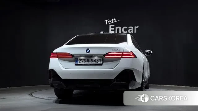 BMW 5 Series (G60) id 3011013 из Кореи 14