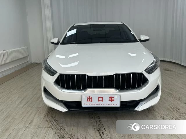 Kia K3 2023 Белый из Китая, фото 4