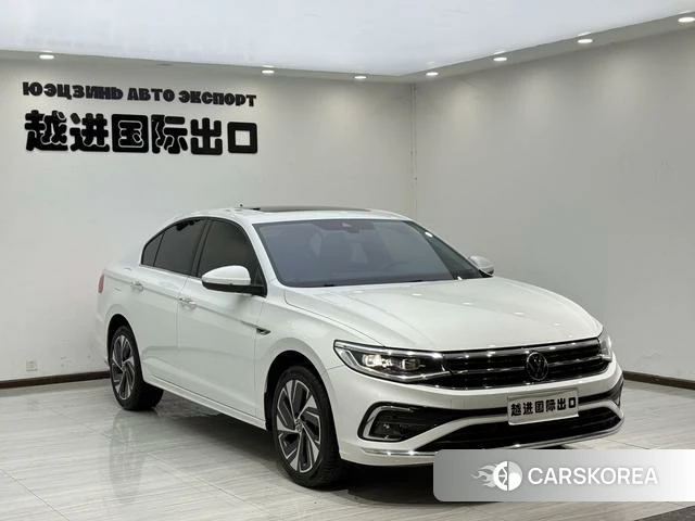 Volkswagen Bora 2023 Белый из Китая, фото 6