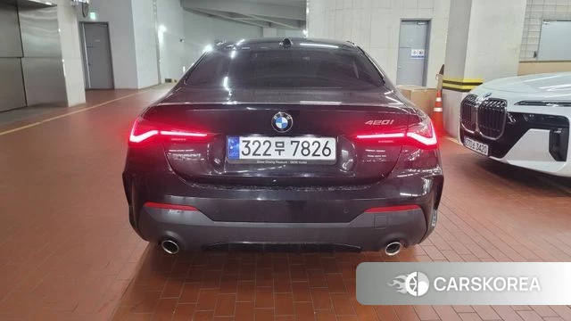 BMW 4 Series (G22) 2023 Черный из Кореи, фото 4