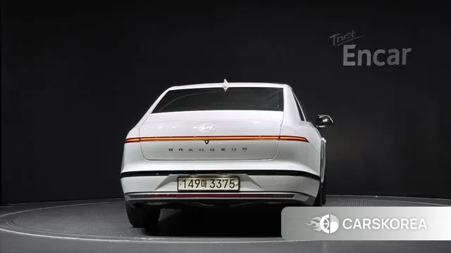 Hyundai Grandeur (GN7) id 3021716 из Кореи 14