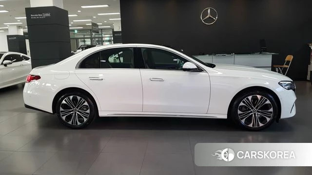 Mercedes-Benz E-Class W214 id 4853411 из Кореи 14