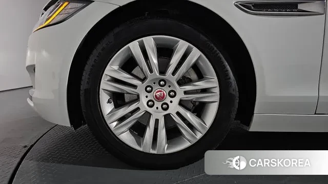 Jaguar XF (X260) id 3391799 из Кореи 14