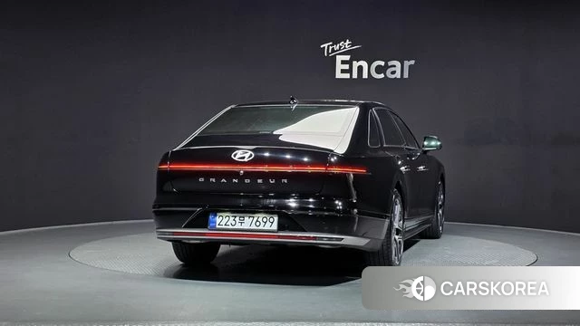 Hyundai Grandeur (GN7) id 3817394 из Кореи 14