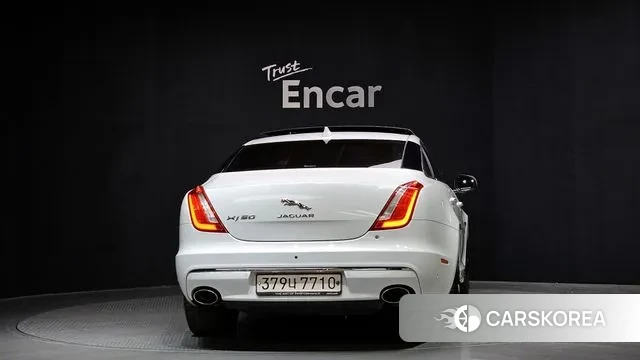 Jaguar All New XJ id 3557388 из Кореи 14