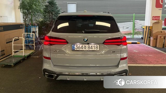 BMW X5 (G05) 2026 Светло-серебряный цвет из Кореи, фото 6