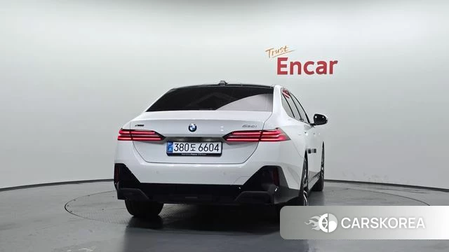 BMW 5 Series (G60) id 4527580 из Кореи 26