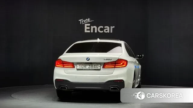 BMW 5 Series (G30) id 3460349 из Кореи 14