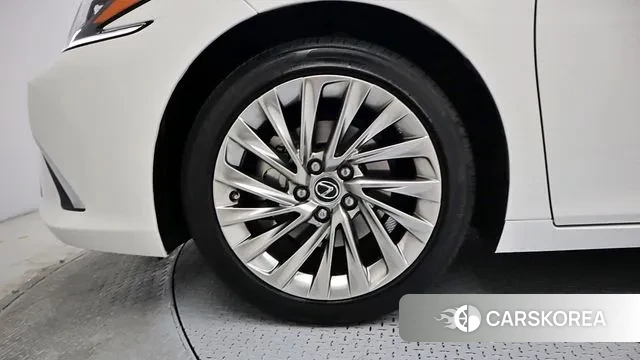 Lexus ES300h 7th generation id 3388588 из Кореи 14