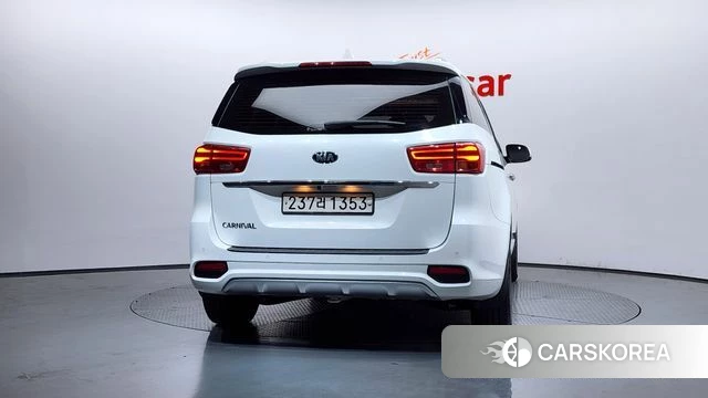 Kia The New Carnival id 4251072 из Кореи 25