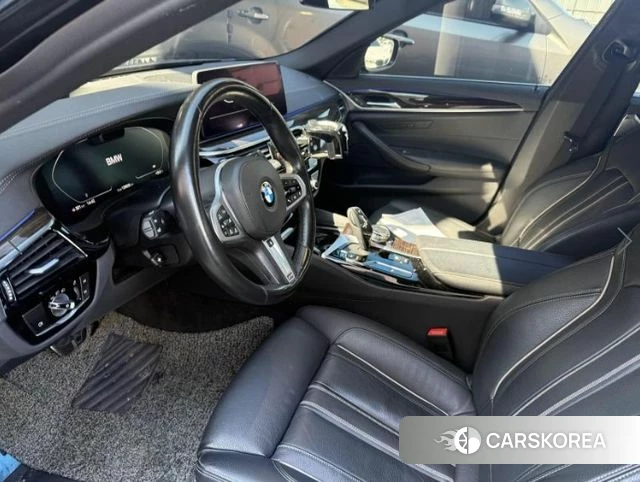 BMW 5 Series (G30) 2022 Черный из Кореи, фото 4