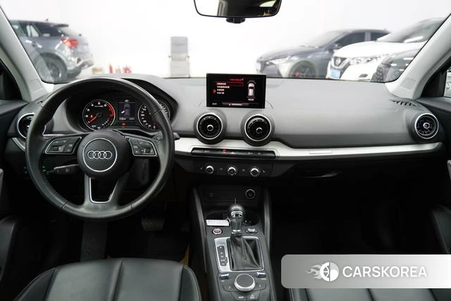 Audi Q2L id 4258684 из Китая 18