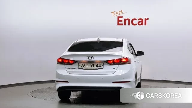 Hyundai Avante AD id 3024825 из Кореи 14