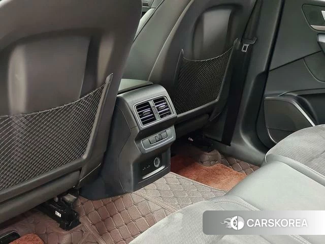 Audi Q5L Sportback 2024 Белый из Китая, фото 5