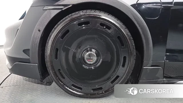 Porsche Taycan id 3524335 из Кореи 14