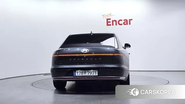 Hyundai Grandeur (GN7) id 3147726 из Кореи 14