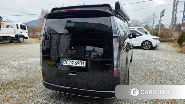 Hyundai Staria 2023 Черный из Кореи, фото 4