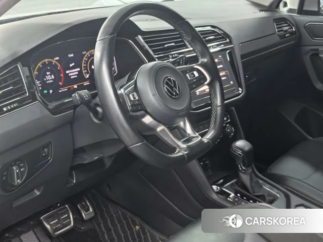 Volkswagen Tiguan L 2021 Белый из Китая, фото 5