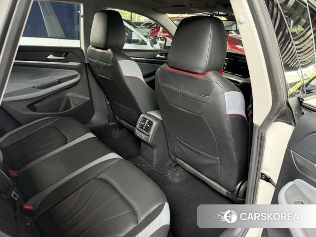 Volkswagen Lingdu 2023 Белый из Китая, фото 4