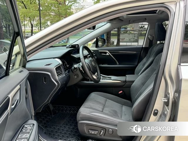 Lexus RX id 4307749 из Китая 8