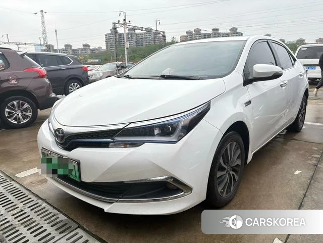 Toyota Corolla dual engine E+ 2022 Белый из Китая, фото 4