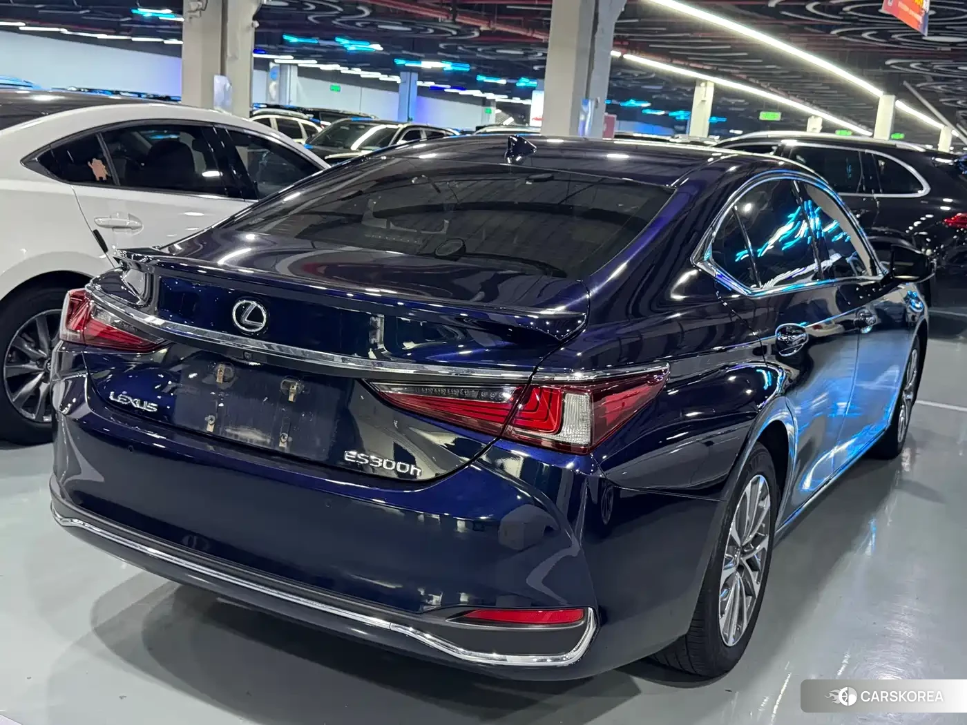 Lexus ES id 4570468 из Китая 11