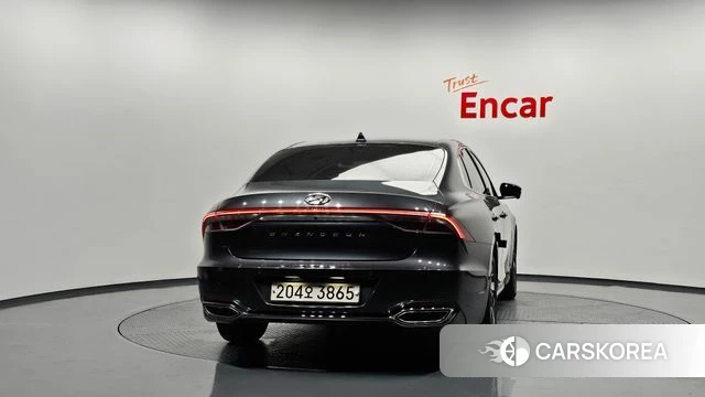 Hyundai The New Grandeur IG Hybrid id 4614501 из Кореи 14