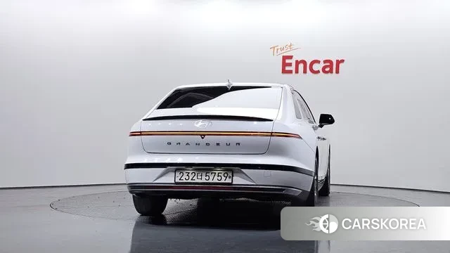 Hyundai Grandeur (GN7) id 3751807 из Кореи 14