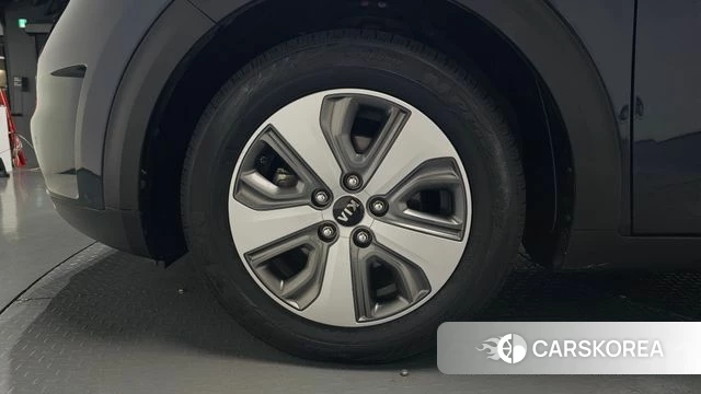 Kia Niro id 4620440 из Кореи 29