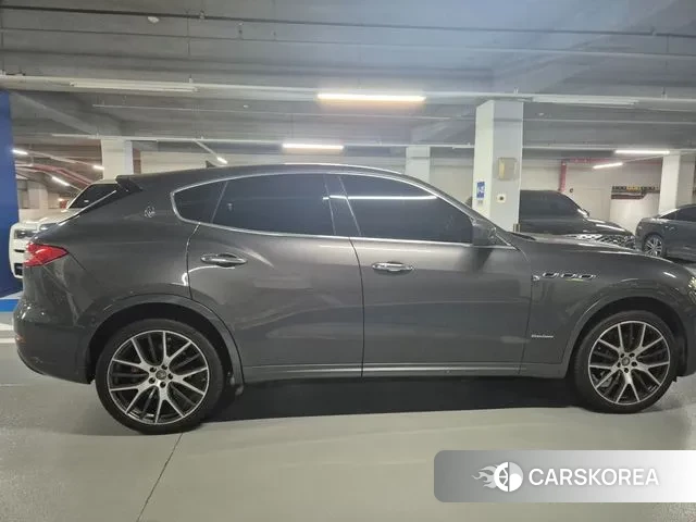 Maserati Levante id 2981922 из Кореи 14
