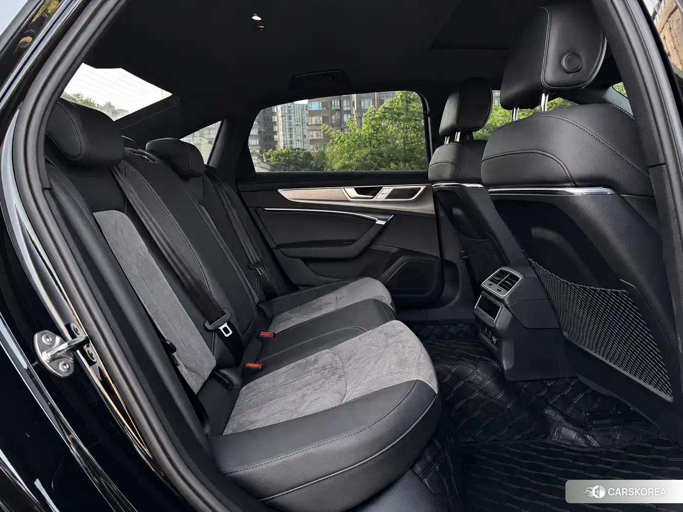 Audi A6L 2025 Черный из Китая, фото 6