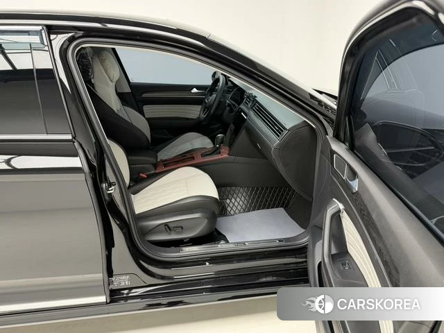 Volkswagen Magotan id 4321092 из Китая 11