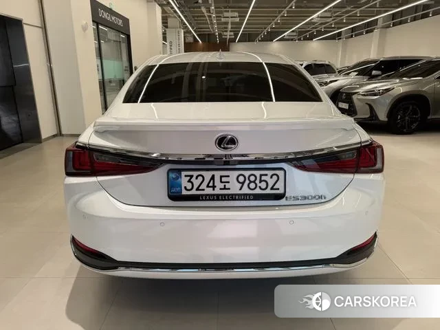 Lexus ES300h 7th generation id 3731770 из Кореи 10