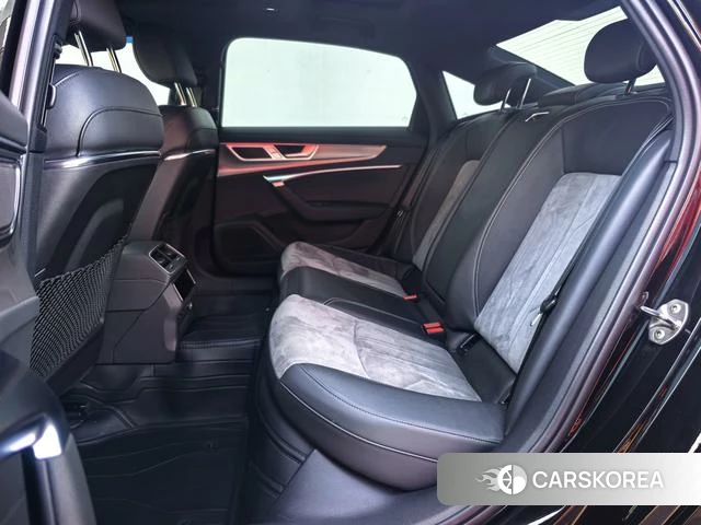 Audi A6L id 4314696 из Китая 28