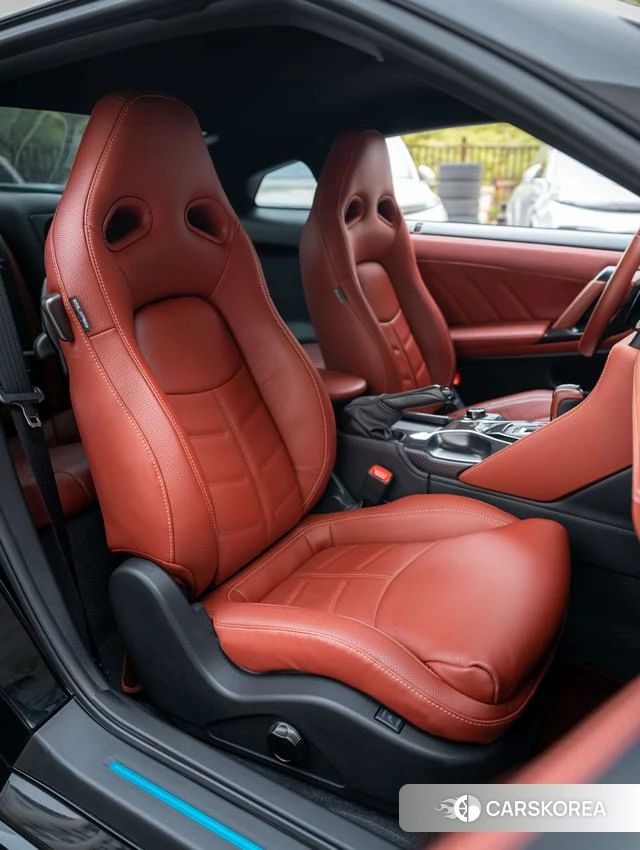 Nissan GT-R id 4239812 из Китая 14