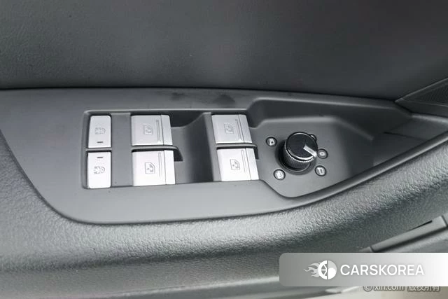 Audi A6L id 4321229 из Китая 18