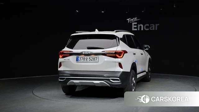 Kia Seltos id 4249504 из Кореи 14