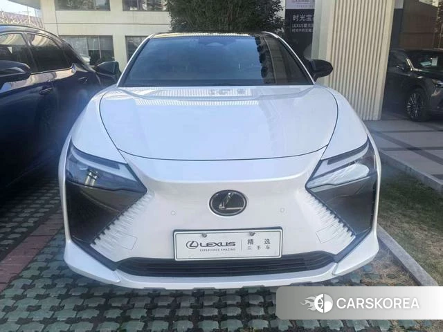 Lexus RZ 2023 Белый из Китая, фото 4