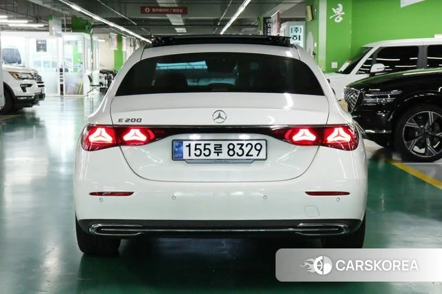 Mercedes-Benz E-Class W214 id 4607690 из Кореи 14