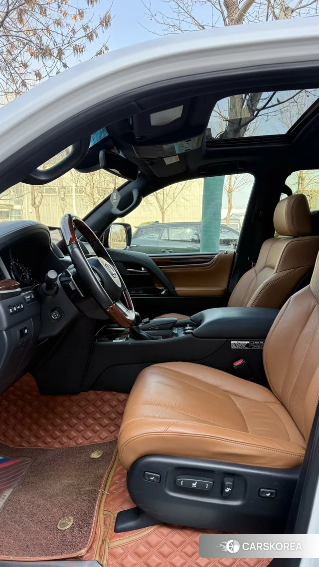 Lexus LX id 4262452 из Китая 14