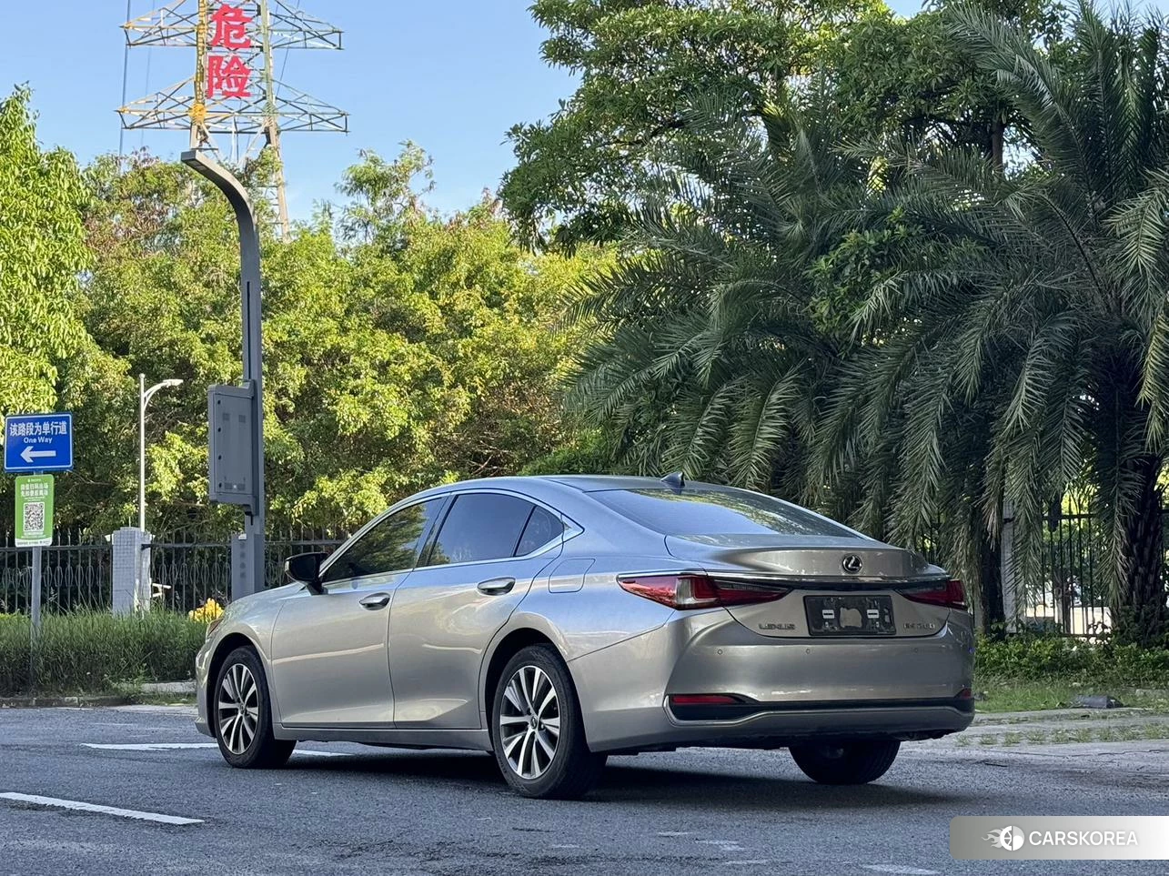 Lexus ES id 4513836 из Китая 8