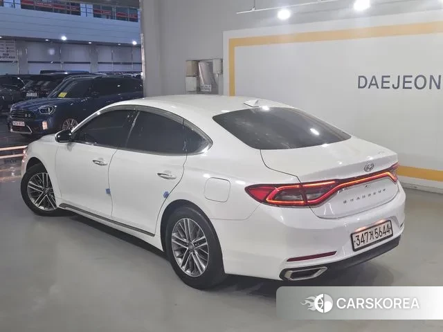 Hyundai Grandeur IG id 2325649 из Кореи 4