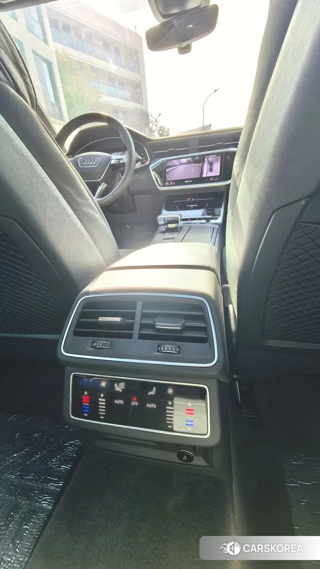 Audi A6L id 4275992 из Китая 11