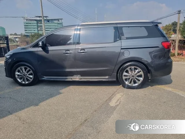 Kia The New Carnival id 3779307 из Кореи 14