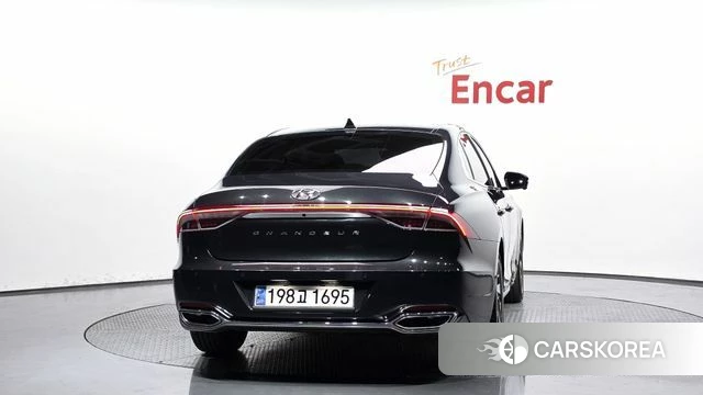 Hyundai The New Grandeur IG Hybrid id 4446280 из Кореи 27